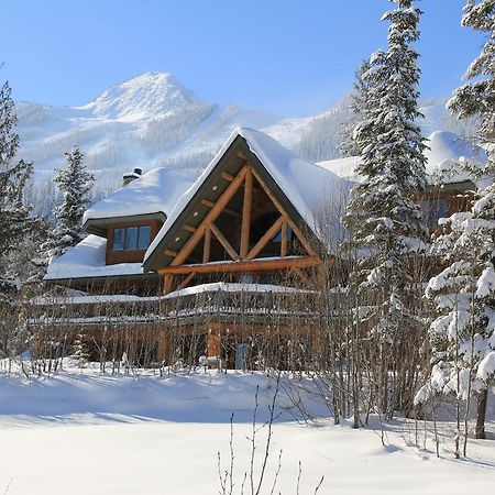 Vagabond Lodge At Kicking Horse Golden Exterior foto